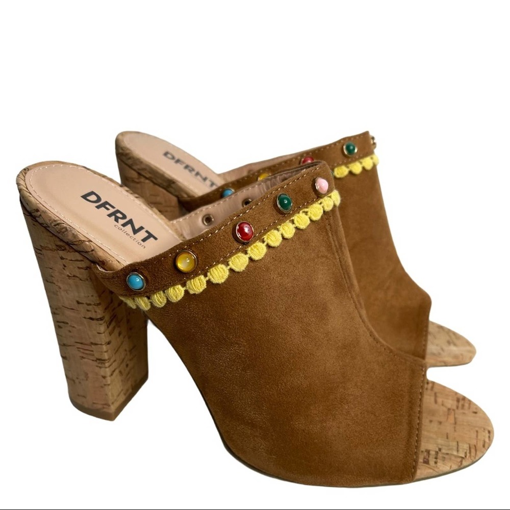 Artsy Art to Wear Boho Heeled Mule Sandals Size 8.5